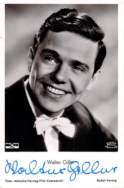 Giller, Walter - Signed Photograph