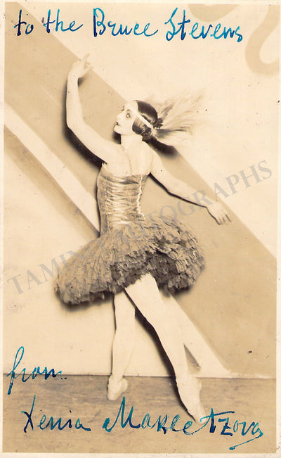 Makletzova, Xenia - Signed Photograph