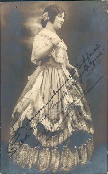 Violetta in La Traviata