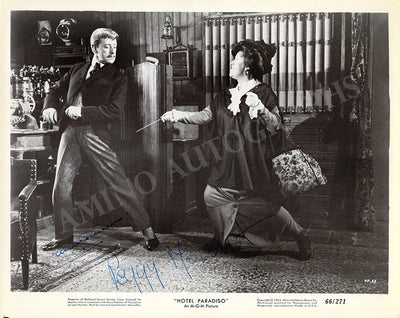 Guinness, Alec - Mount, Peggy - Double Signed Photograph in "Hotel Paradiso"