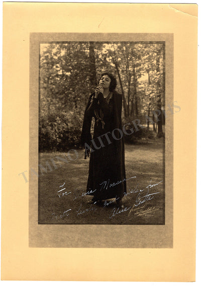 Gentle, Alice - Signed Photograph