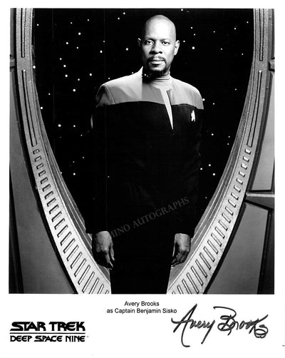 Brooks, Avery - Signed Photograph in Star Trek