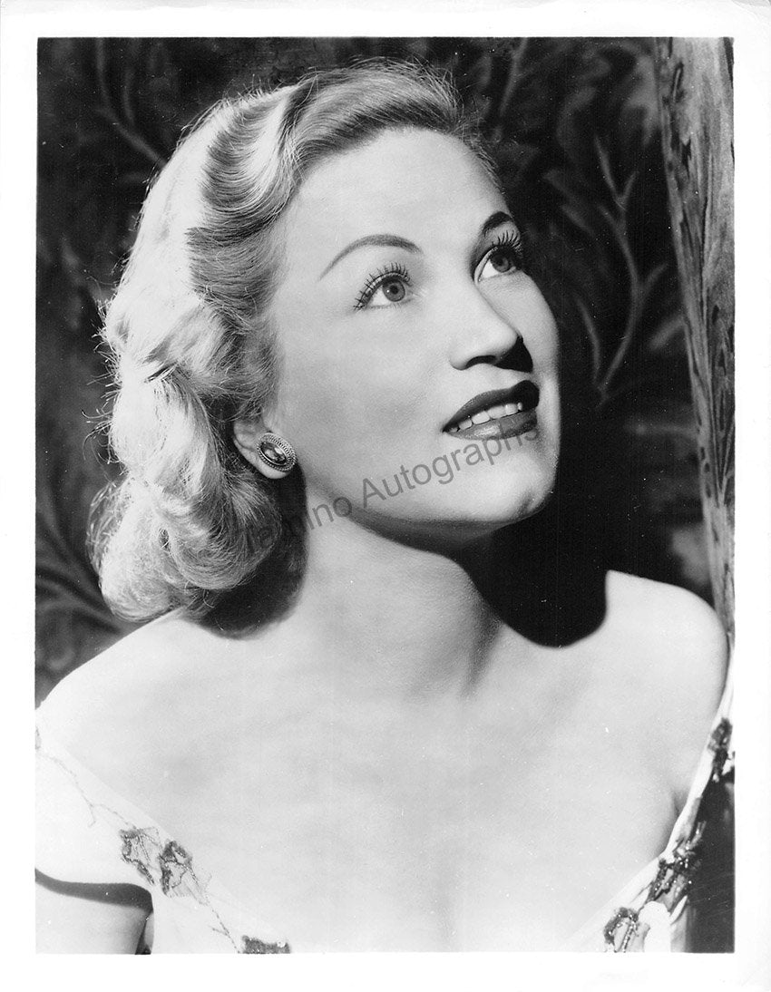 Kirsten, Dorothy - Large Lot of Unsigned Photographs - Tamino