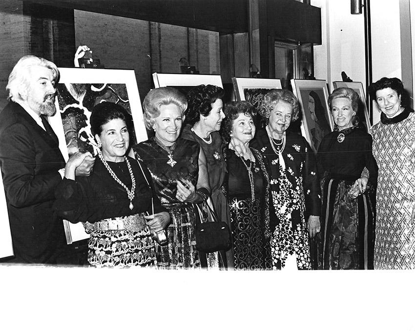 Kirsten, Dorothy - Large Lot of Unsigned Photographs - Tamino