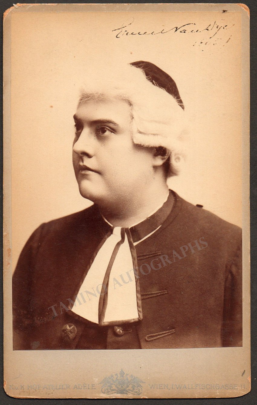 Dyck, Ernest van - Signed Cabinet Photo in Manon 1895