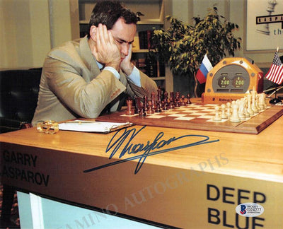 Kasparov, Gary - Signed Photo Playing Chess with "Deep Blue"