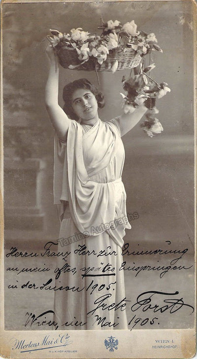 Forst, Grete - Signed Photo in Role 1905
