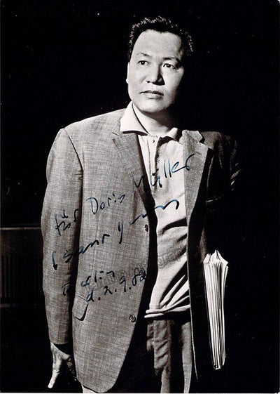 Yun, Isang -  Signed Photo 1982