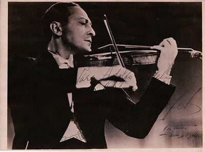 Heifetz, Jascha - Signed Photo in Performance 1940