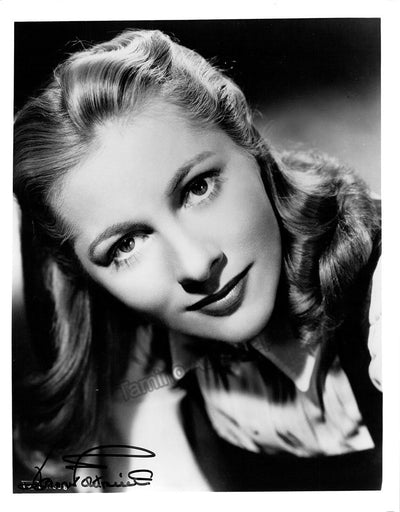 Fontaine, Joan - Signed Photo