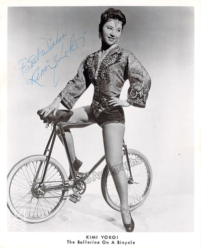 Yokoi, Kimi - Signed Photograph