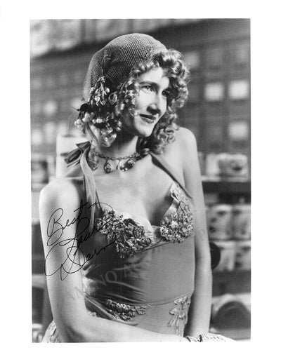 Dern, Laura - Signed Photograph in "Rambling Rose"