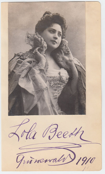 Beeth, Lola - Signed Album Page with Photograph 1910