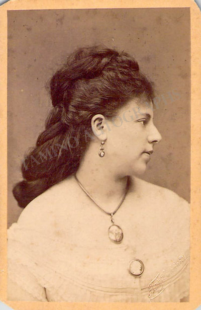 Dustmann, Louise - Unsigned CDV