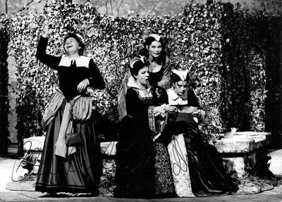 Kabaivanska, Raina - Ludwig, Christa - Perry, Janet - Schmidt, Trudeliese - Signed Photograph