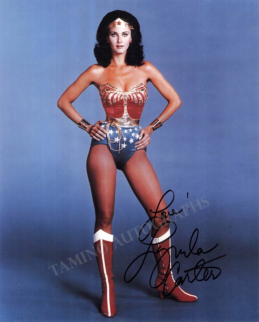 Carter, Lynda - Signed Photo as "Wonder Woman"