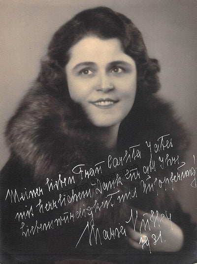 Muller, Maria - Signed Photograph