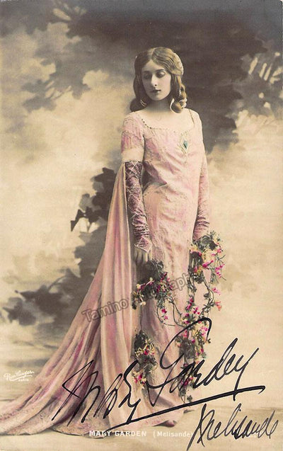 Garden, Mary - Signed Photo as Melisande, World Premiere 1902