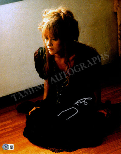 Ryan, Meg - Larger Size Signed Photograph