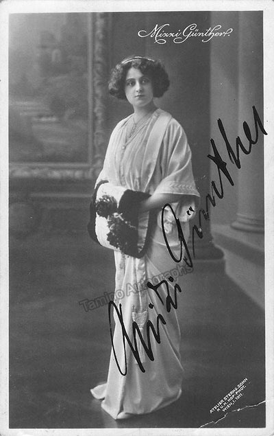Gunther, Mizzi - Signed Photograph