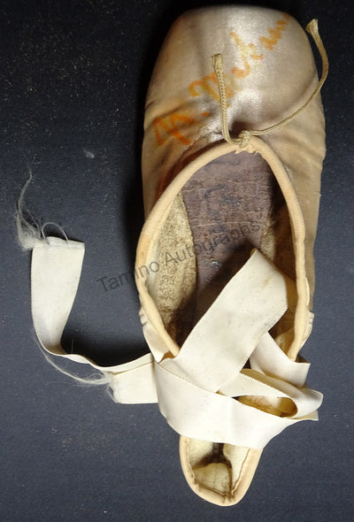 Makarova, Natalia - Signed Pointe Shoe