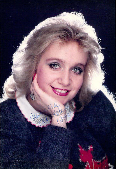 Troitzkaya, Natalia - Signed Photo