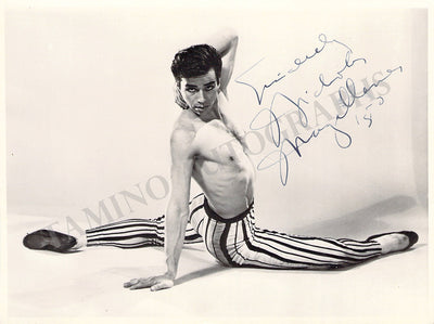 Magallanes, Nicholas - Signed Photograph 1950