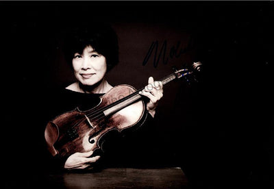 Imai, Nobuko - Larger Size Photograph Signed