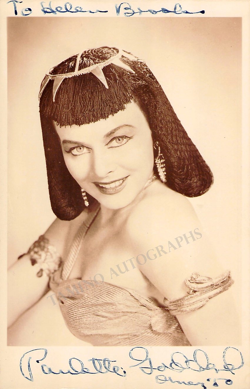 Goddard, Paulette - Signed Photo 1950 - Tamino