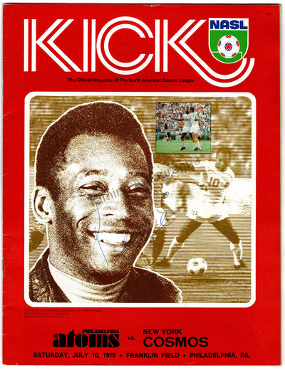 Pele (Edson Arantes do Nascimento) - Signed Magazine