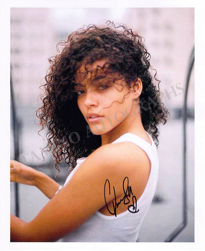 Swindell, Quintessa - Signed Photograph