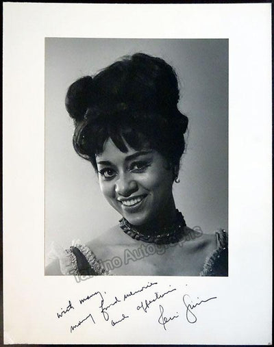 Grist, Reri - Large Signed Photo