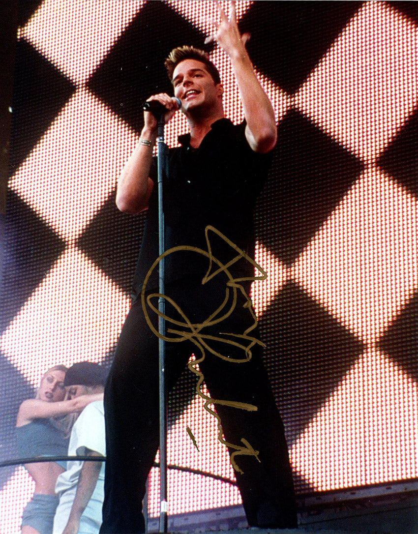 Ricky Martin Autograph – Tamino Autographs
