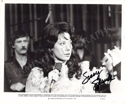 Spacek, Sissy - Signed Photograph in "Coal Miner's Daughter"