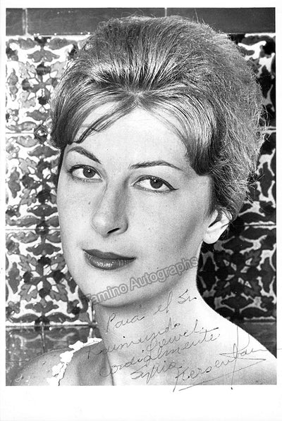 Kerschebaum, Sylvia - Signed Photograph