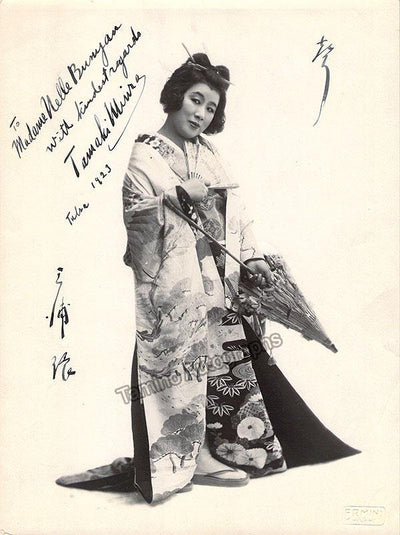 Miura, Tamaki - Signed Photograph as Madama Butterfly 1923
