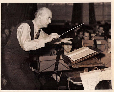 Furtwangler, Wilhelm - Unsigned Photo Conducting 1948