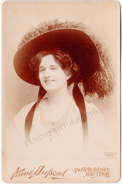 Aldrich, Mariska - Cabinet Photo