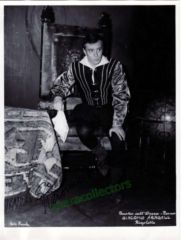 Aragall, Giacomo - Signed photo in Rigoletto