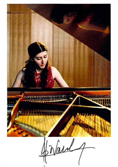 Arghamanyan, Nareh - Signed Photo