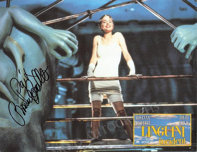 Arquette, Rosanna - Signed Photograph in "Linguini Incident"