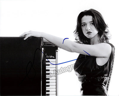 Buniatishvili, Khatia - Signed Photo