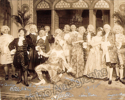 Farrar, Geraldine - Scotti, Antonio - Alten, Bella - Didur, Adamo - Maubourg, Jeanne - Pini-Corsi, Antonio - De Segurola, Andres - Fornia, Rita - Signed Photo Le Donne Curiose 1912