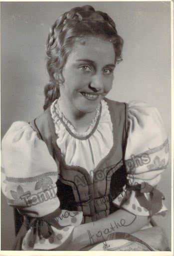 FRATNIKOVA, Stefania