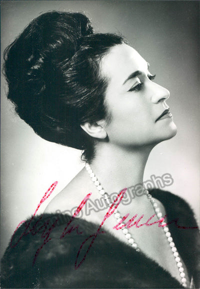 Gencer, Layla - Signed photo