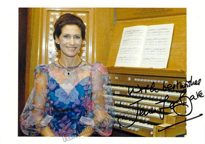 Bate, Jennifer - Signed Photo