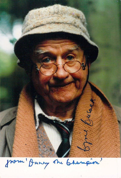 Cusack, Cyril - Signed Photograph