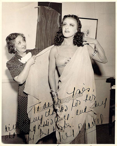 DJANEL, Lily (Various Autographs)