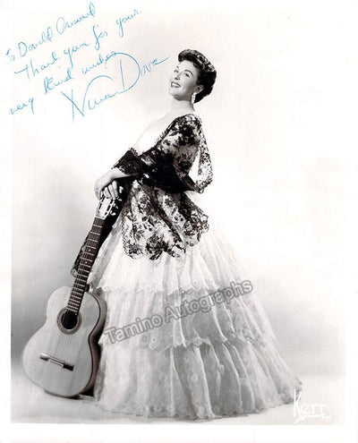 Dova, Nina - Signed Photo with her Guitar