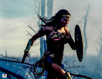 Gadot, Gal - Large Signed Photo in "Wonder Woman"